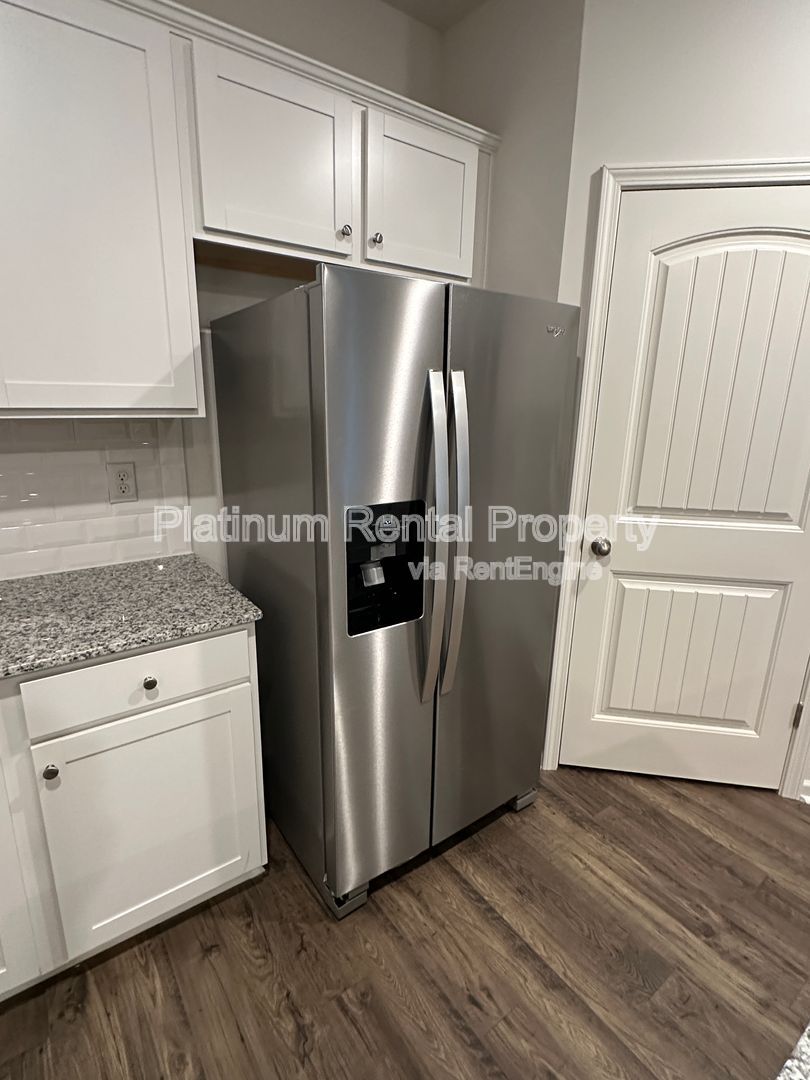 Gallery Image 9