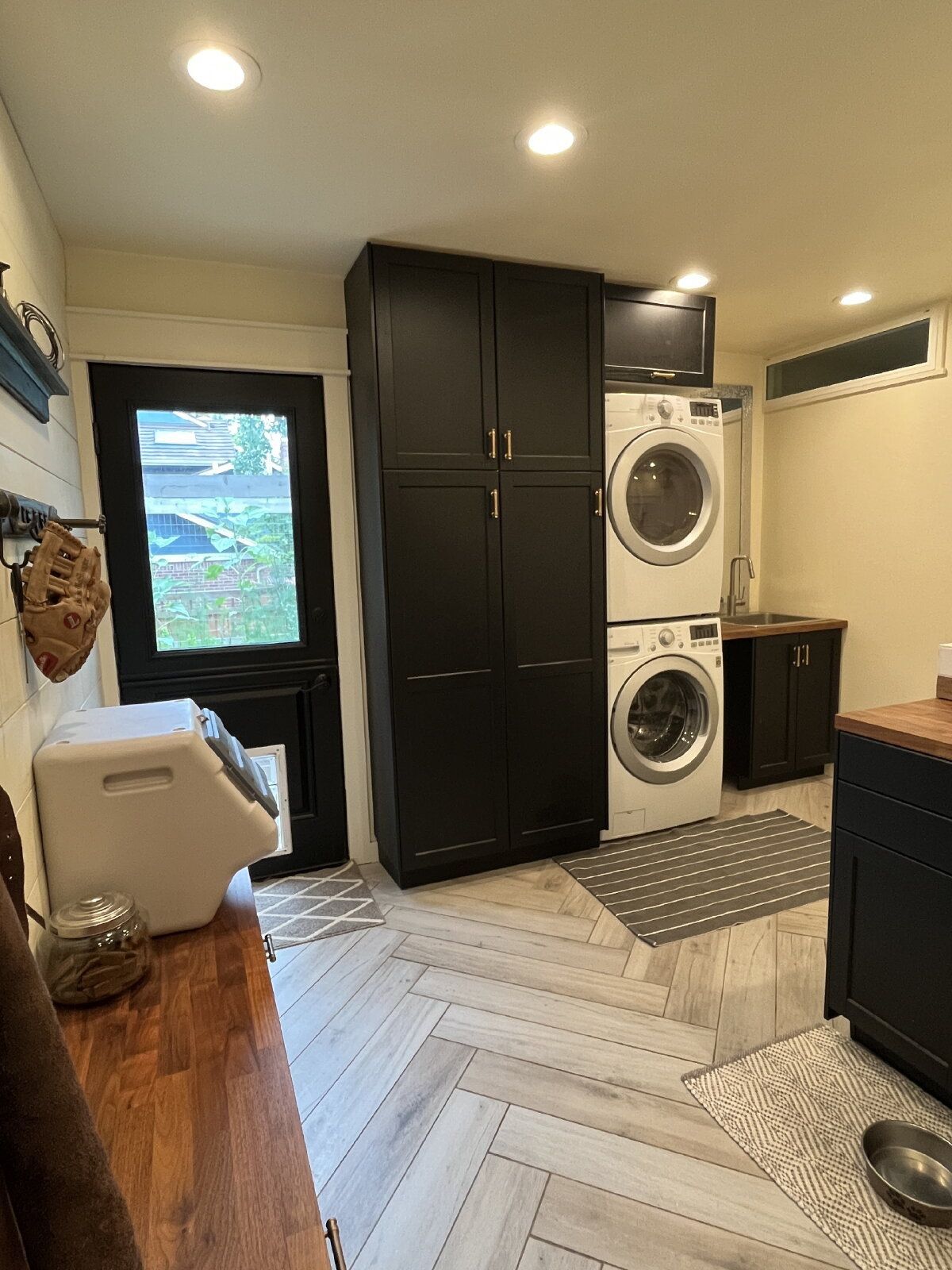 Gallery Image 48
