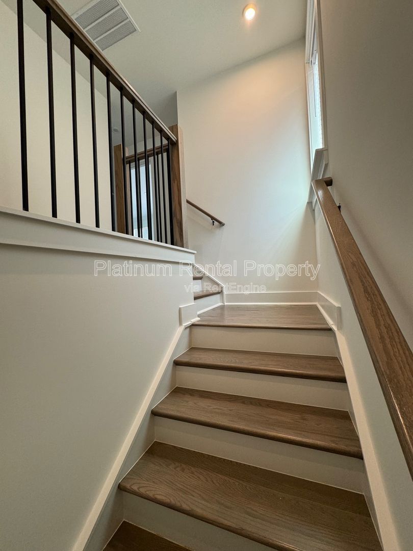 Gallery Image 20