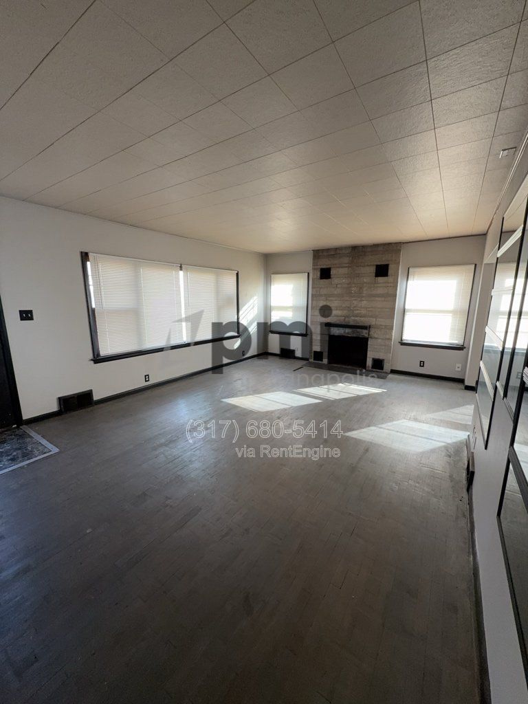 Gallery Image 17