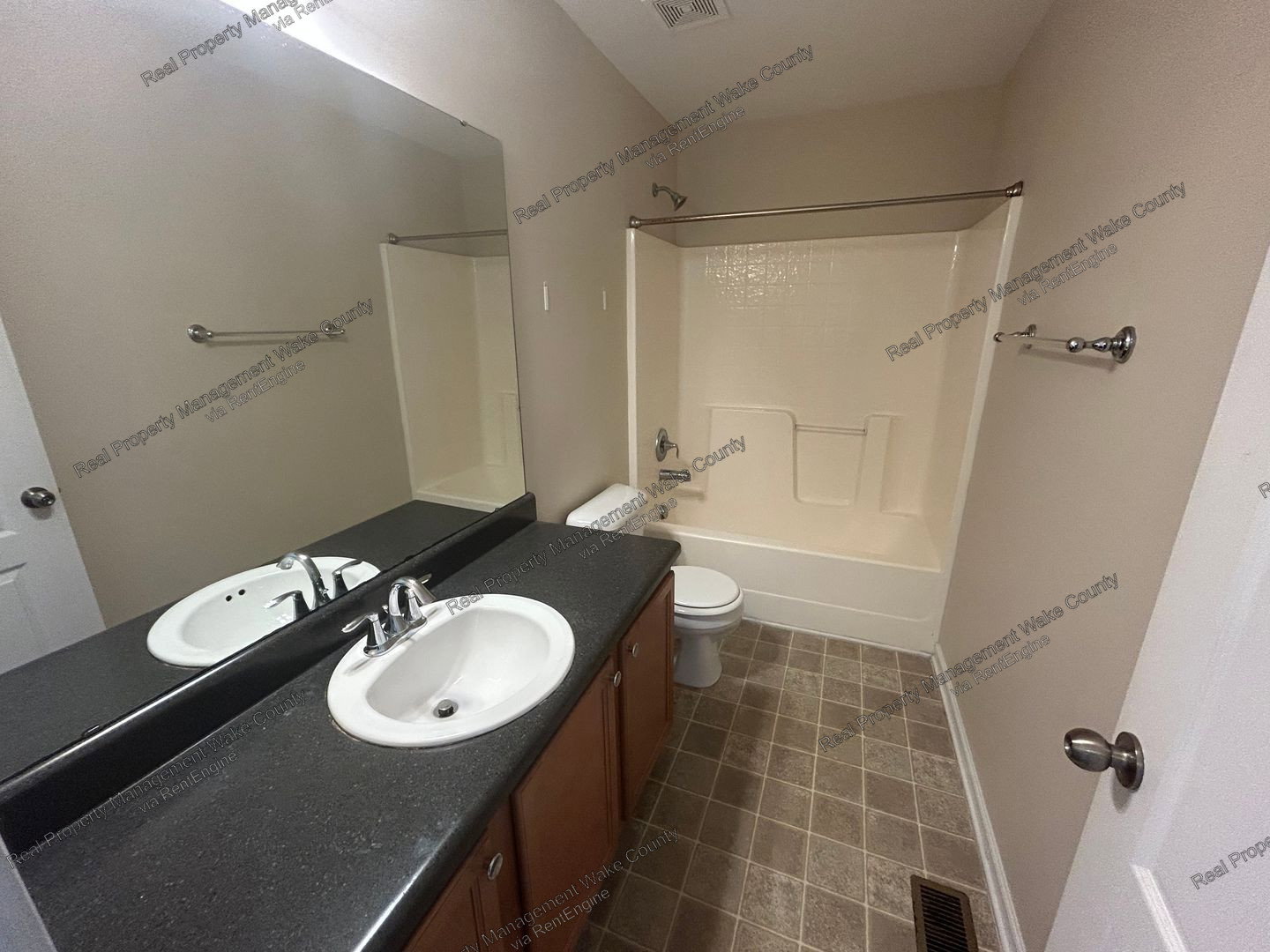 Gallery Image 25