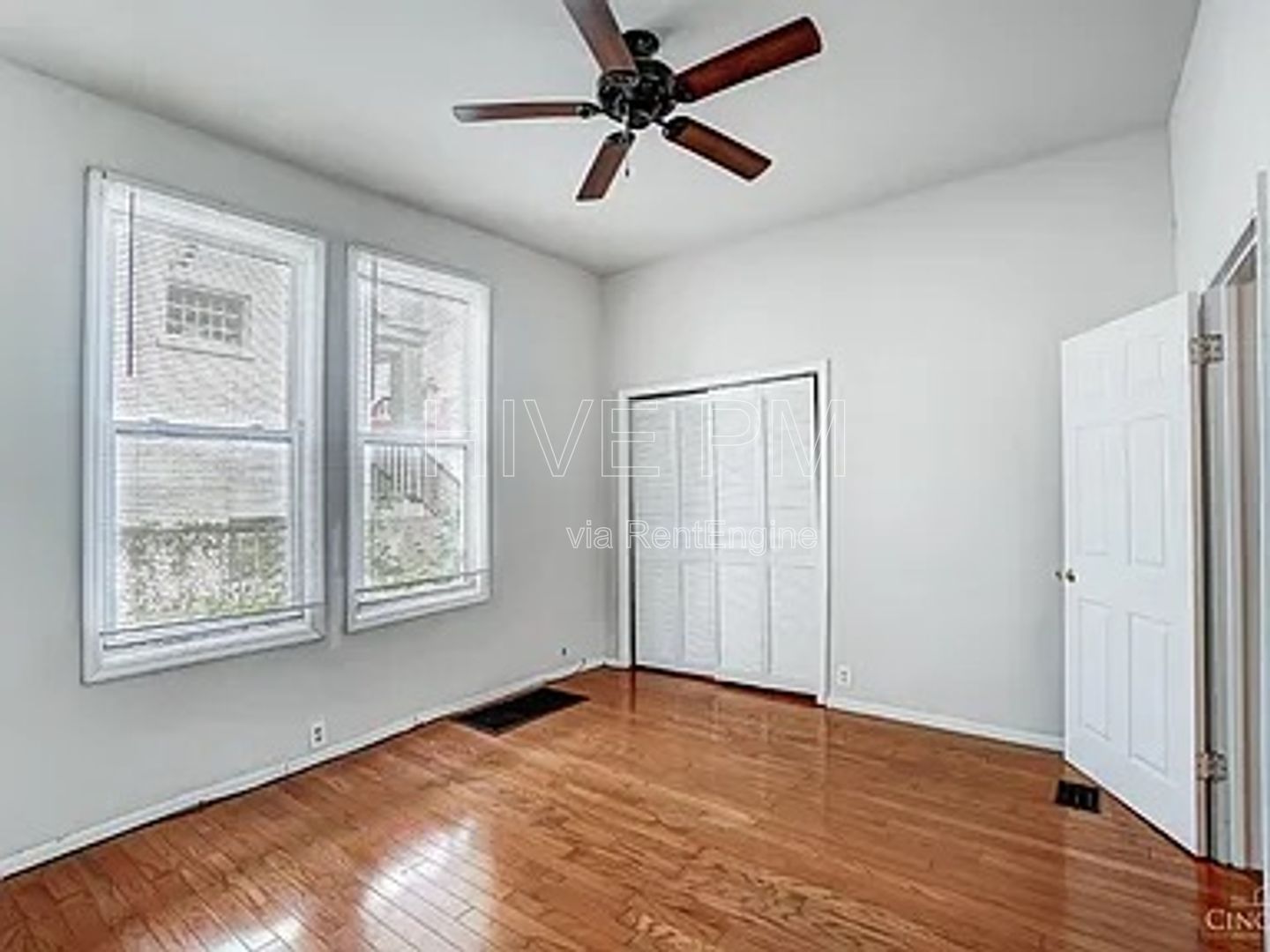 Gallery Image 16
