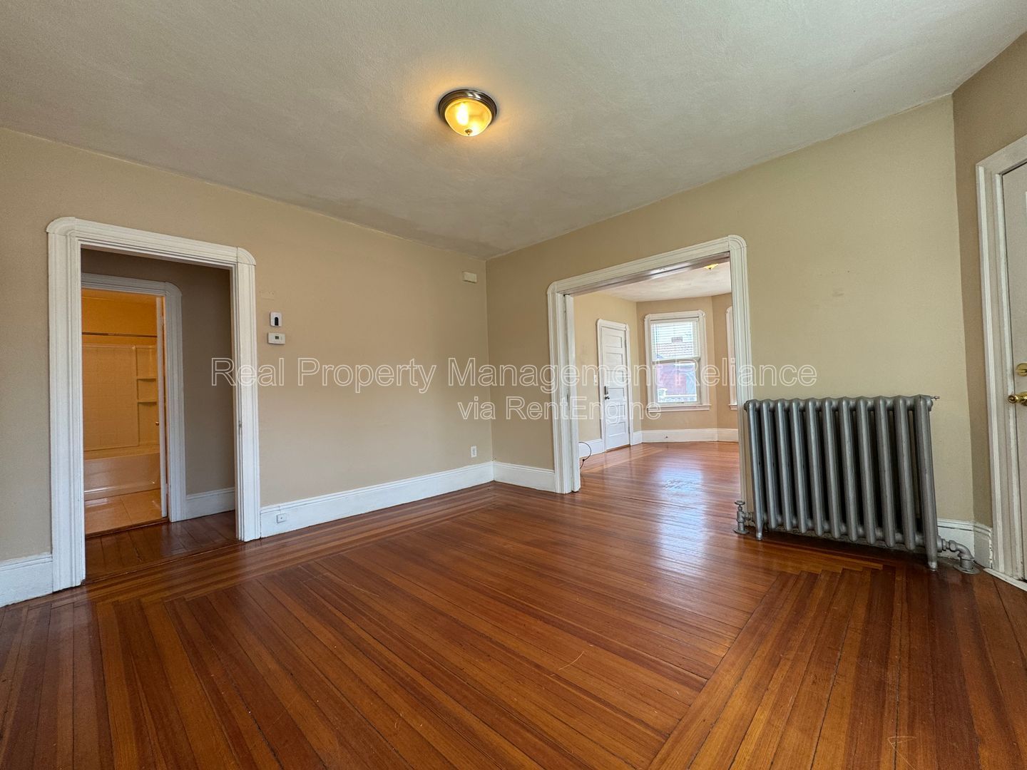 Gallery Image 0