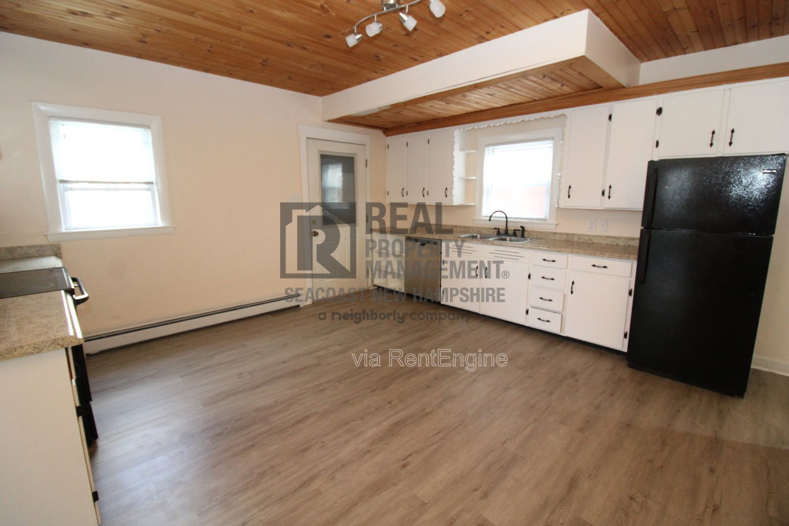 Gallery Image 0