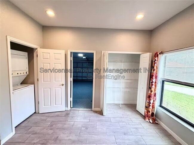 Gallery Image 16