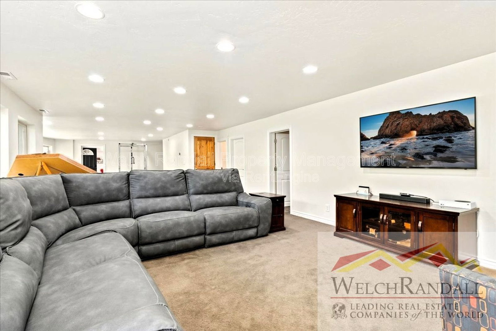 Gallery Image 17