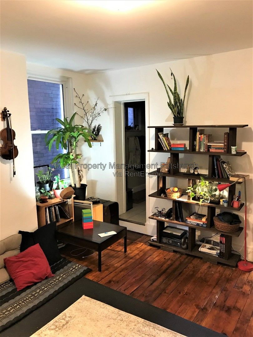 Gallery Image 0