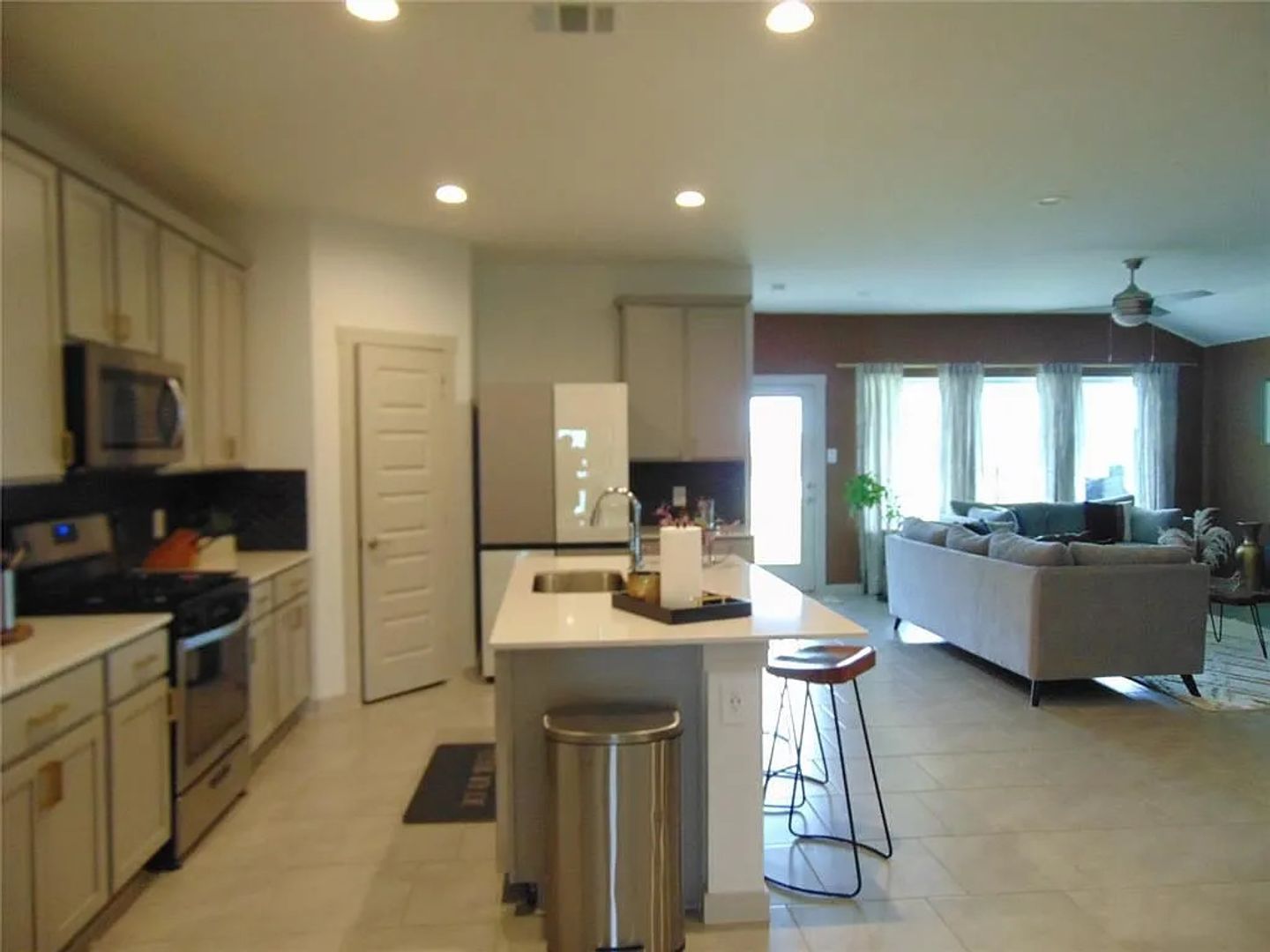 Gallery Image 11