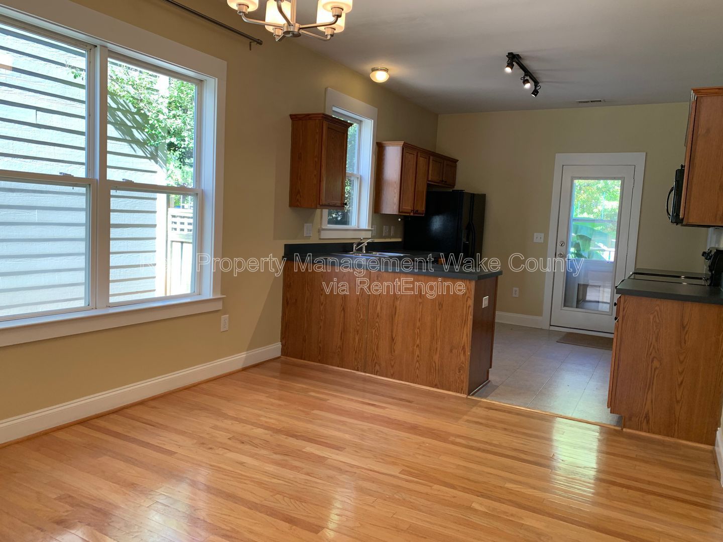 Gallery Image 10