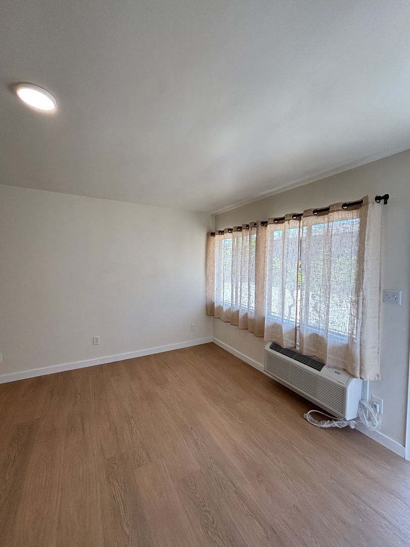 Gallery Image 14