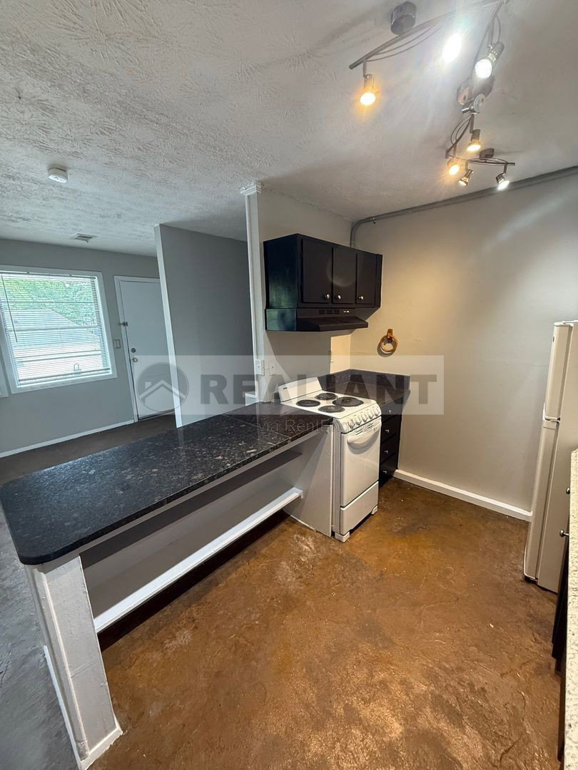 Gallery Image 9