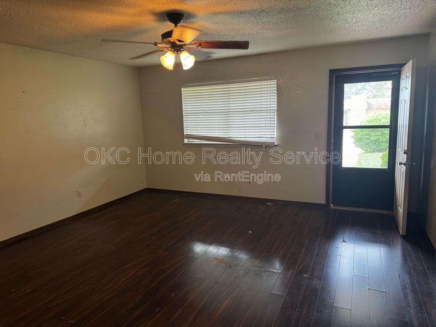 Gallery Image 0