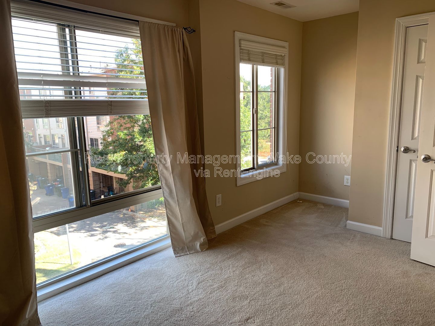 Gallery Image 17