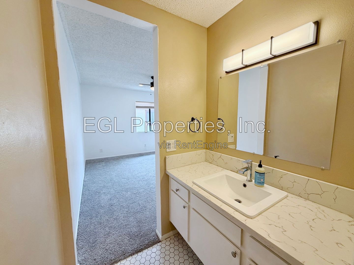 Gallery Image 18