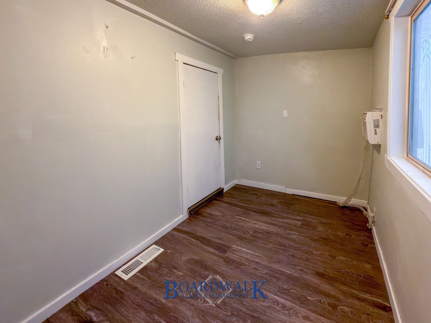 Gallery Image 18