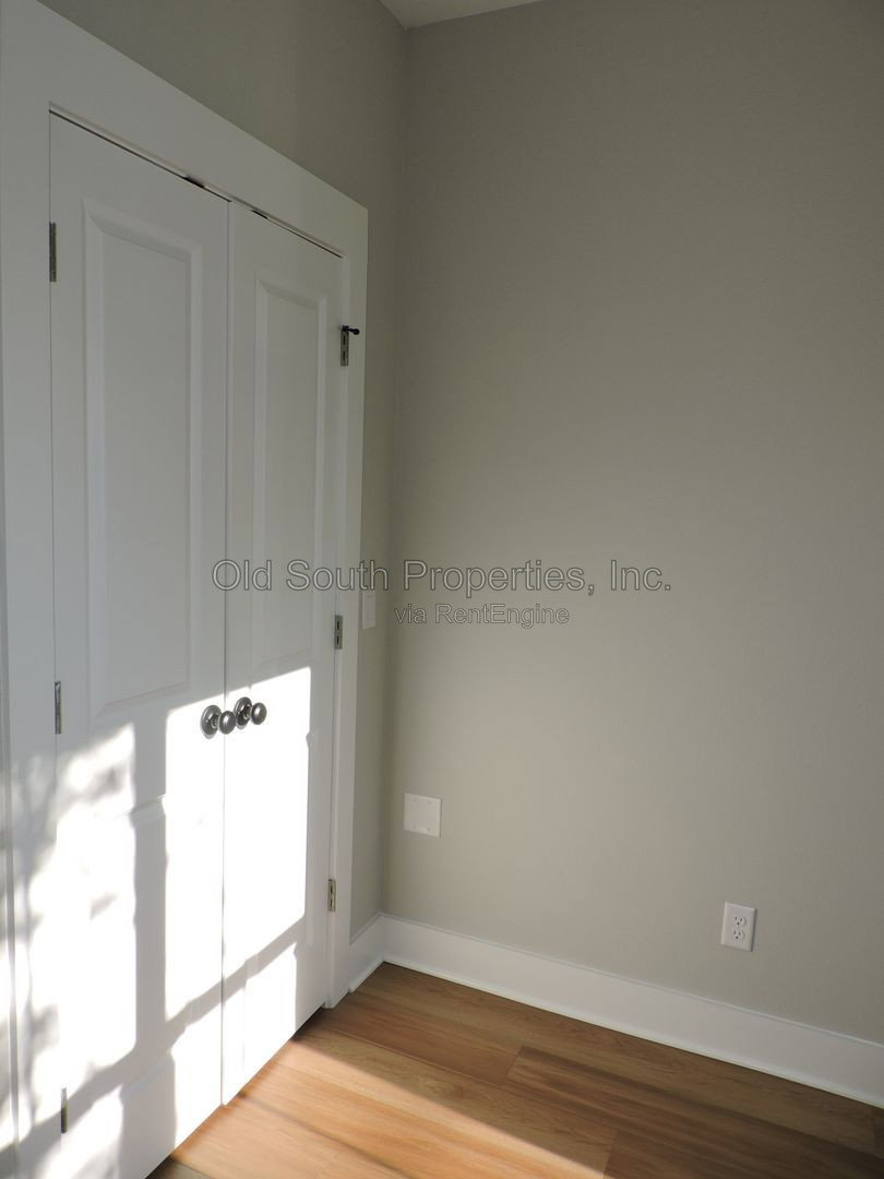 Gallery Image 14