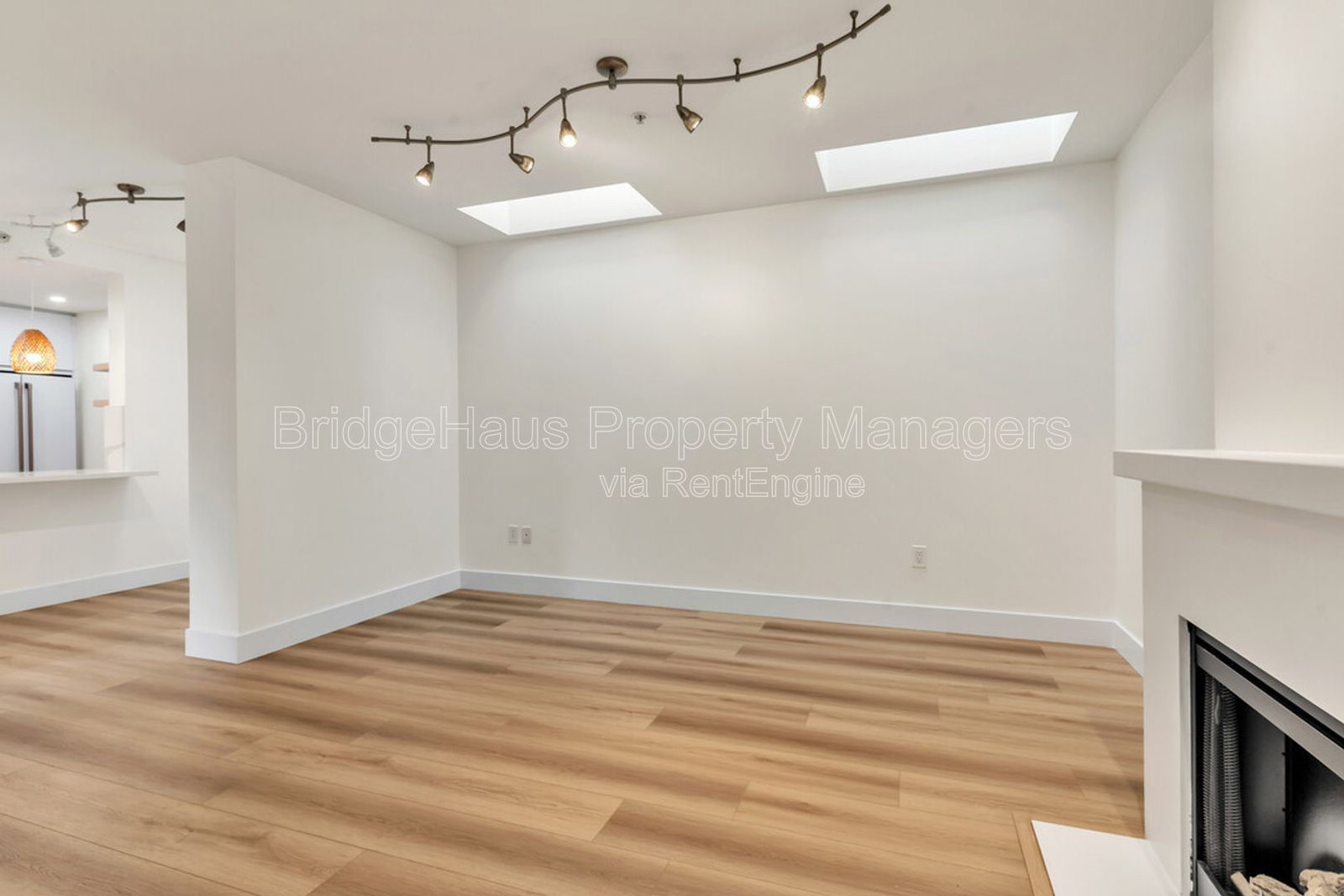 Gallery Image 18