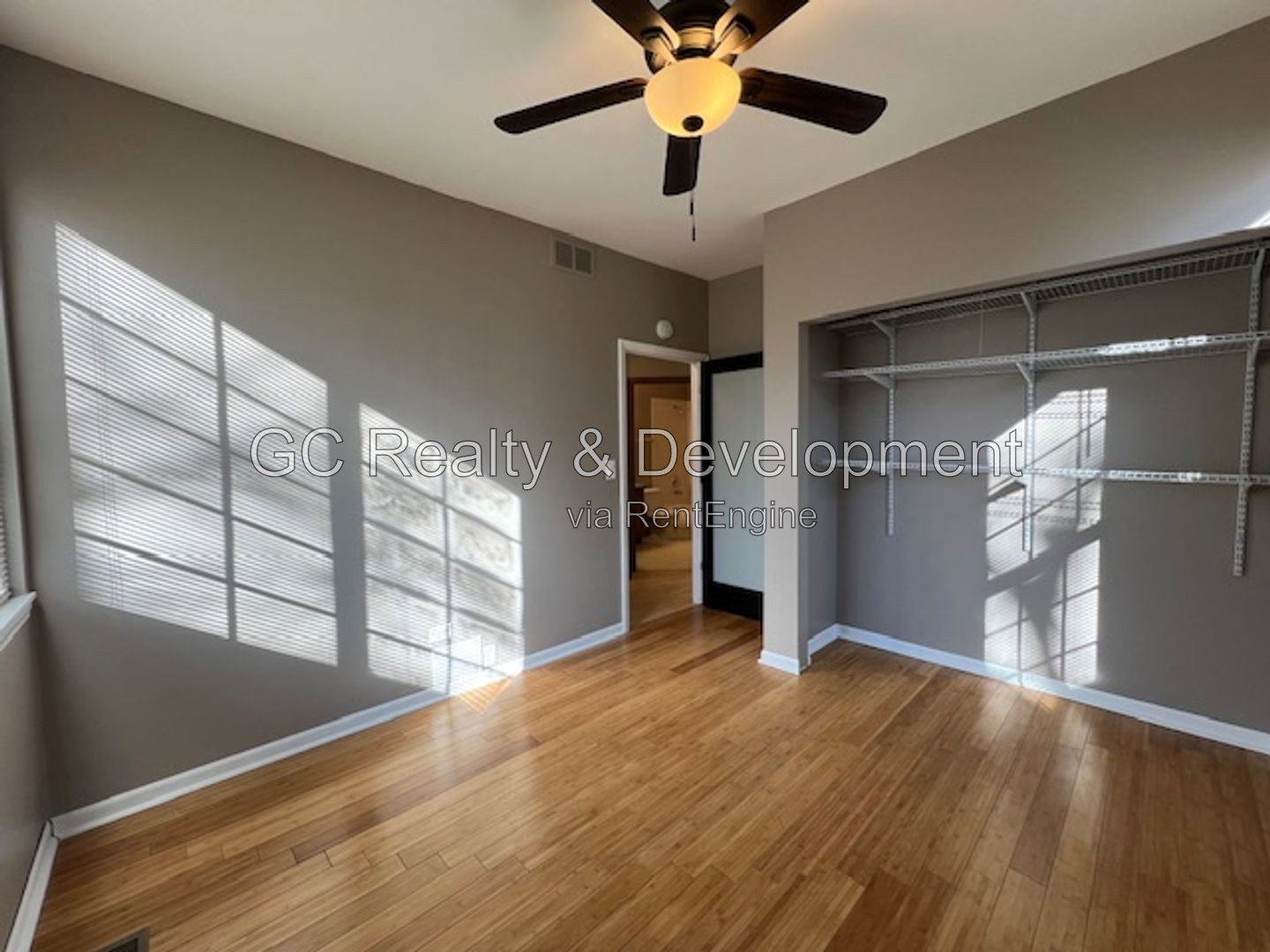Gallery Image 13