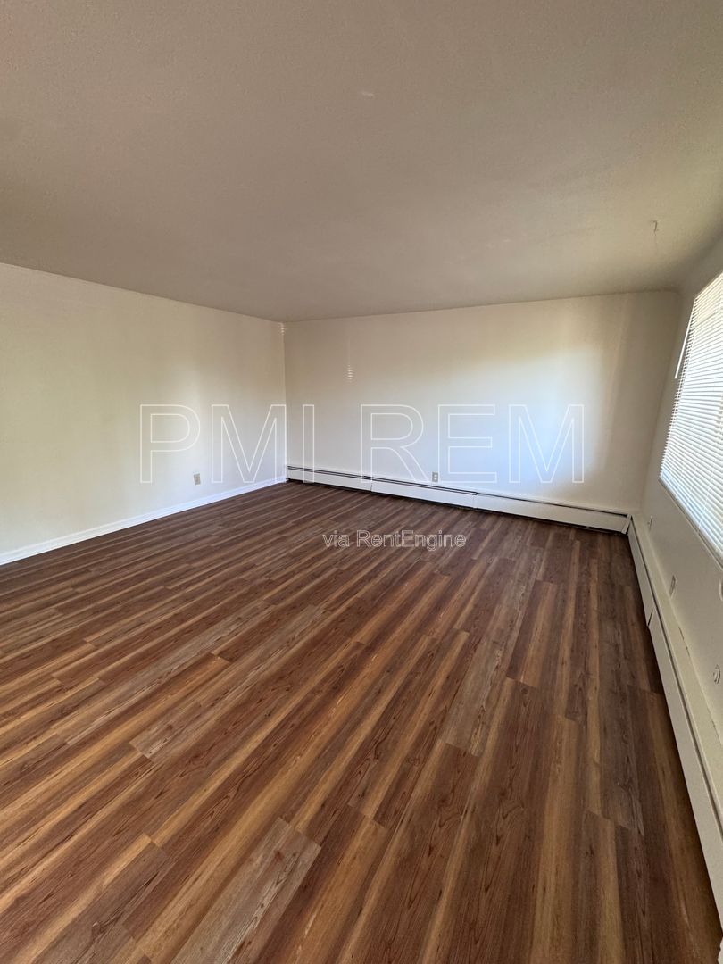 Gallery Image 16
