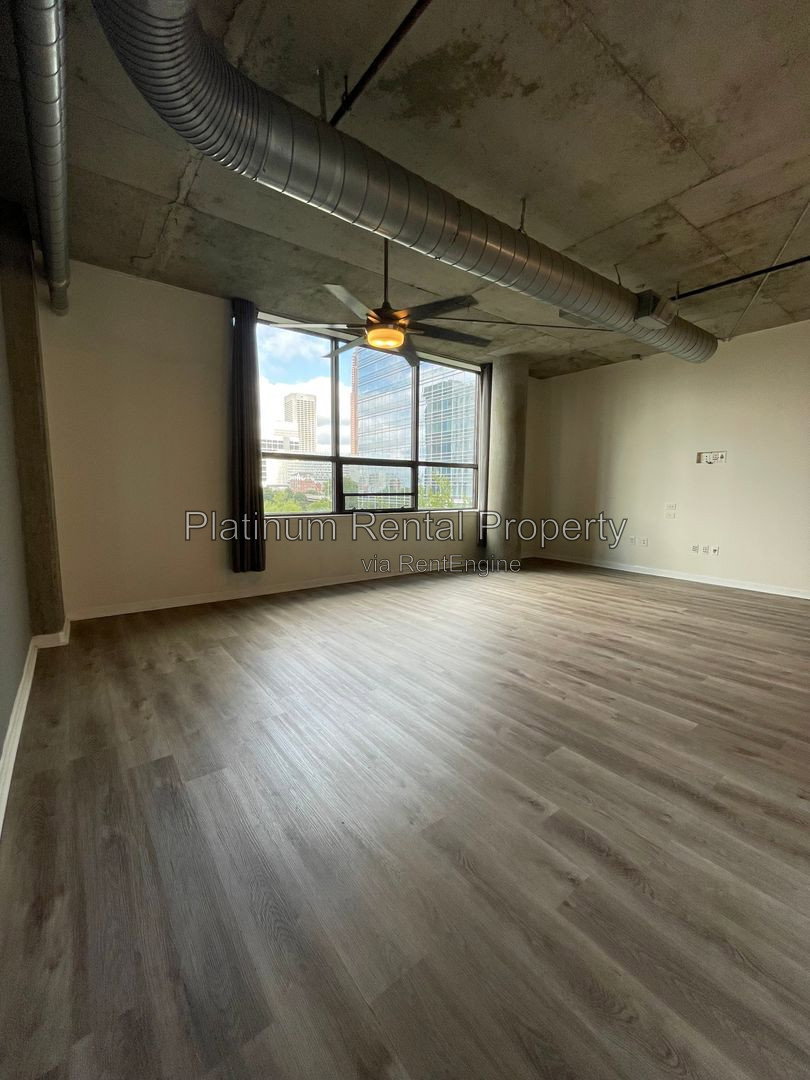 Gallery Image 16