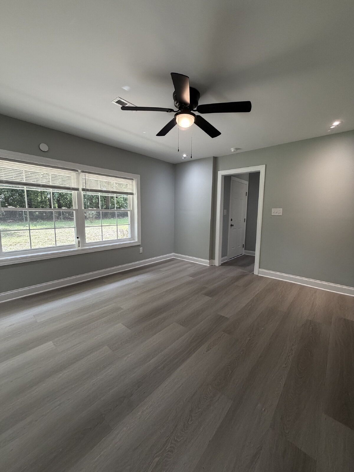 Gallery Image 18