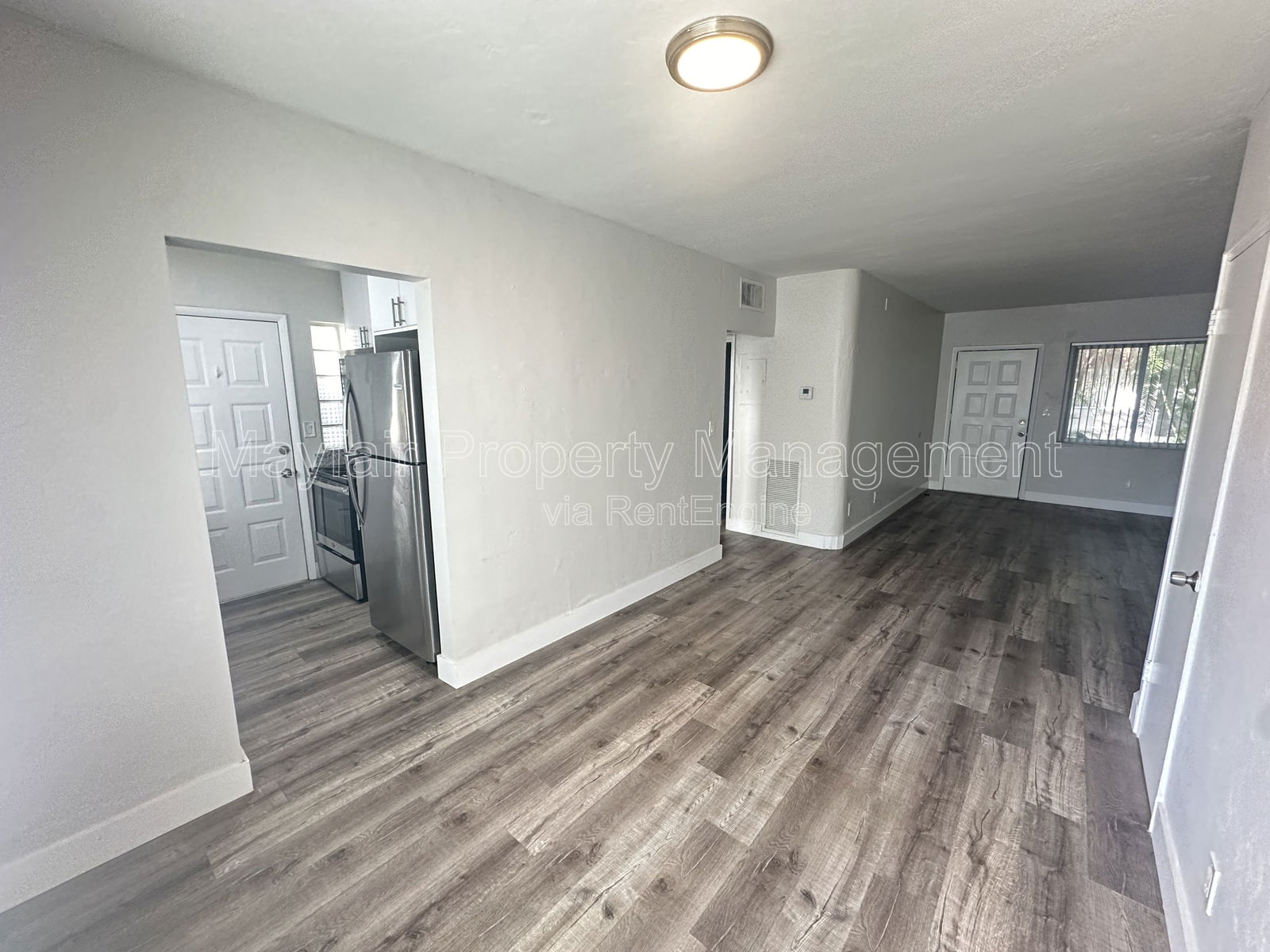 Gallery Image 0