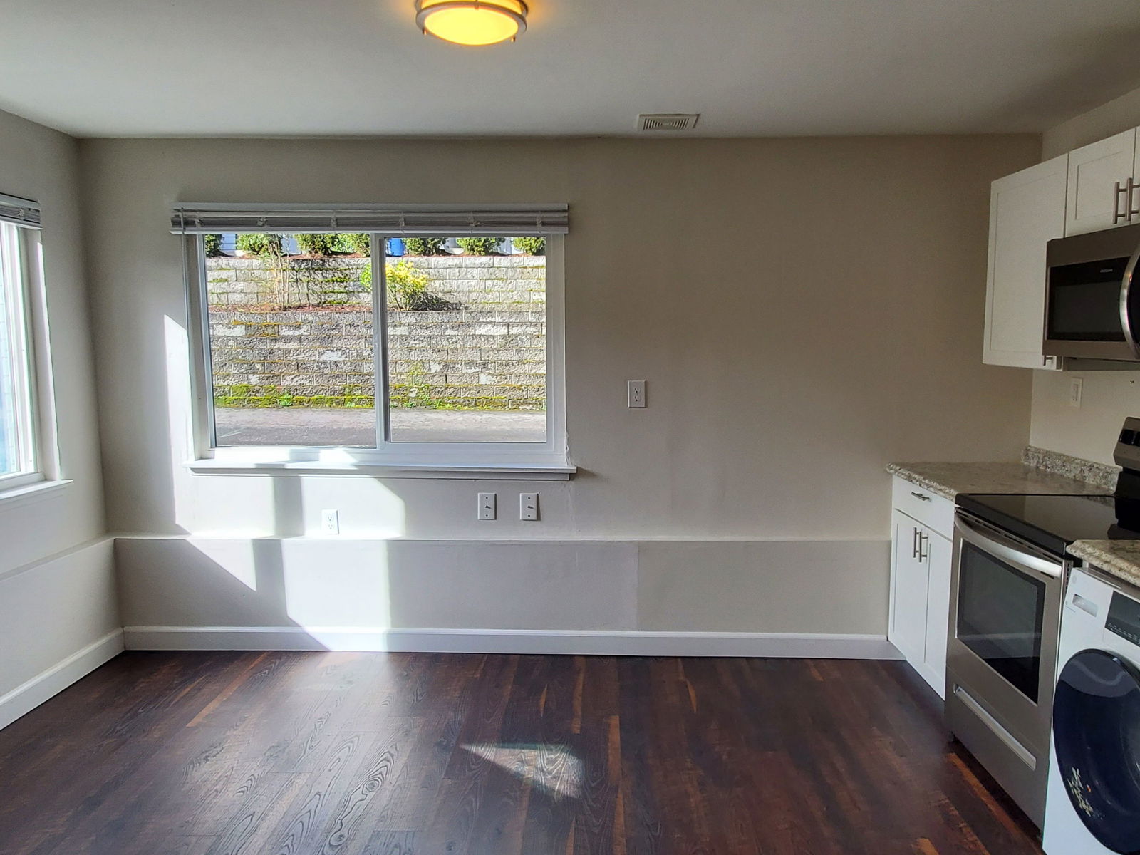 Gallery Image 0