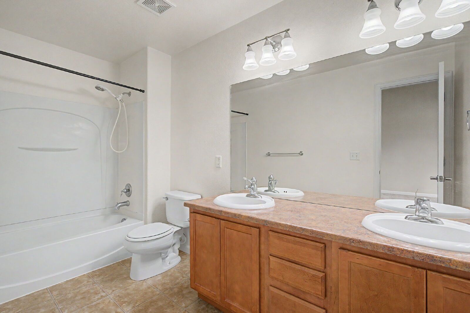 Gallery Image 18