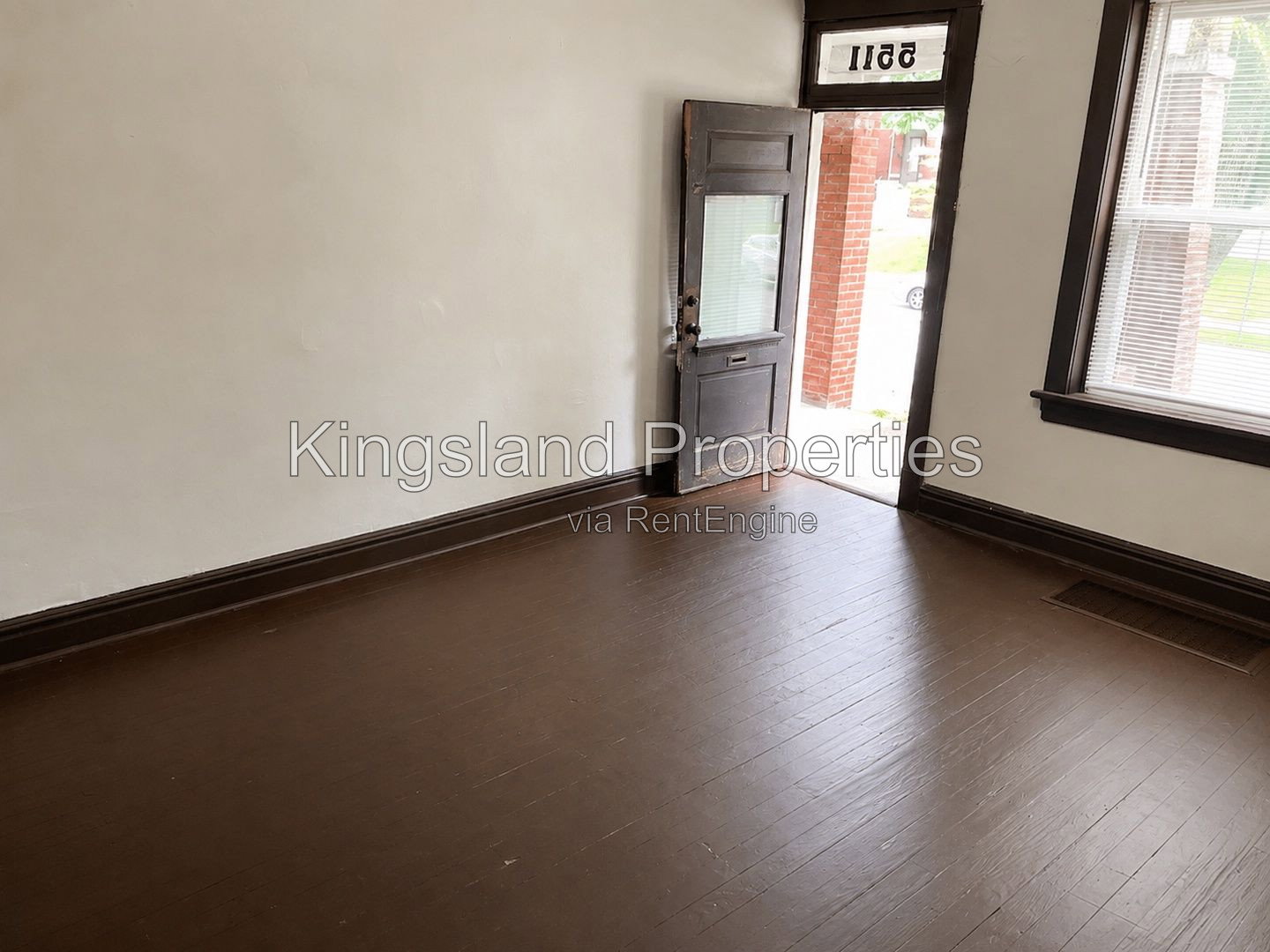 Gallery Image 0