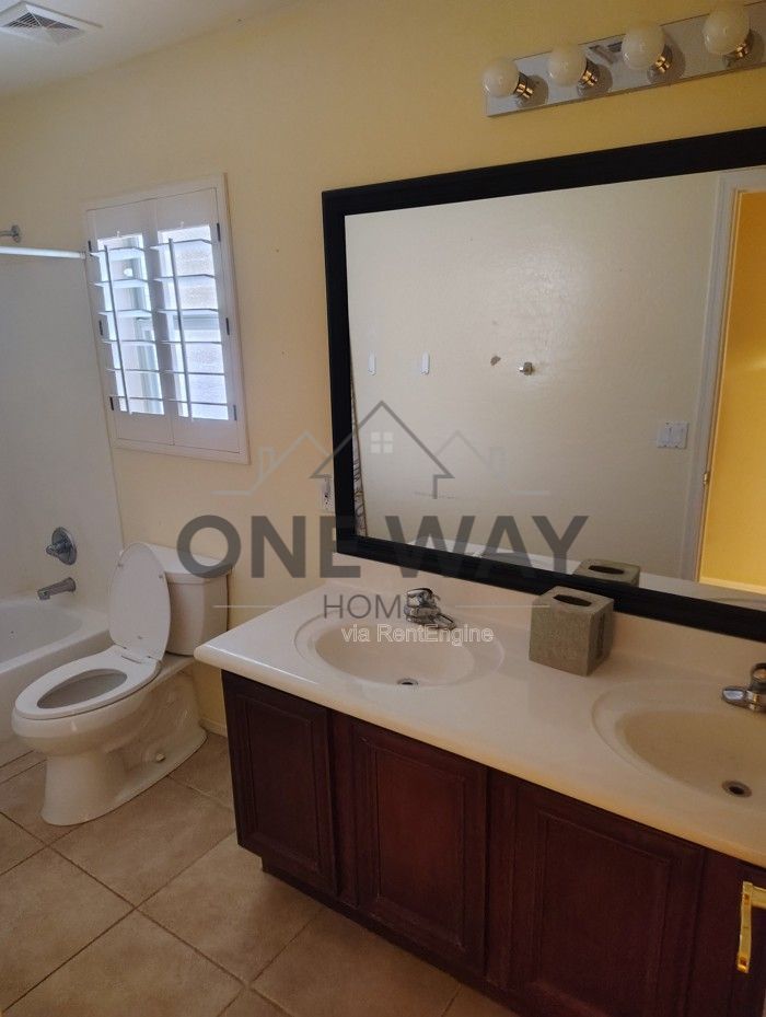 Gallery Image 16