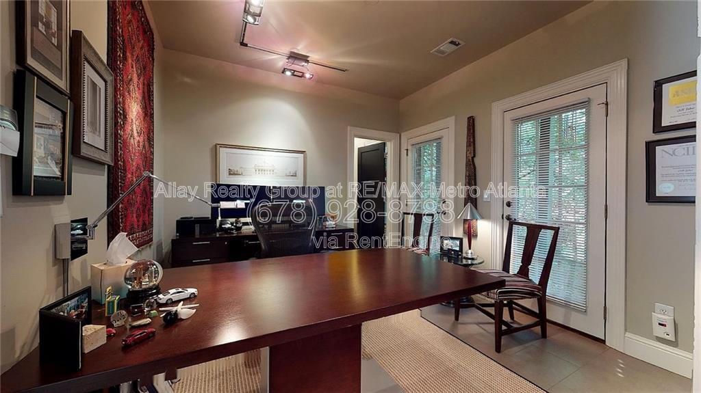 Gallery Image 31