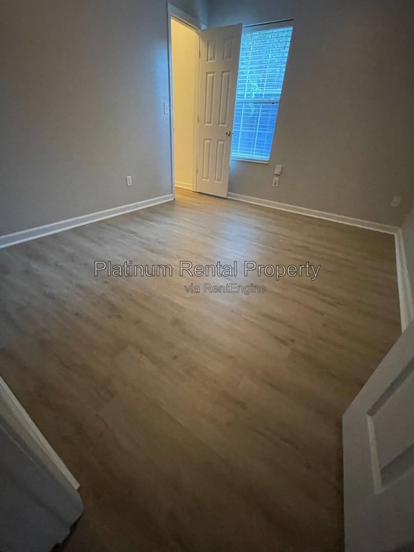 Gallery Image 16