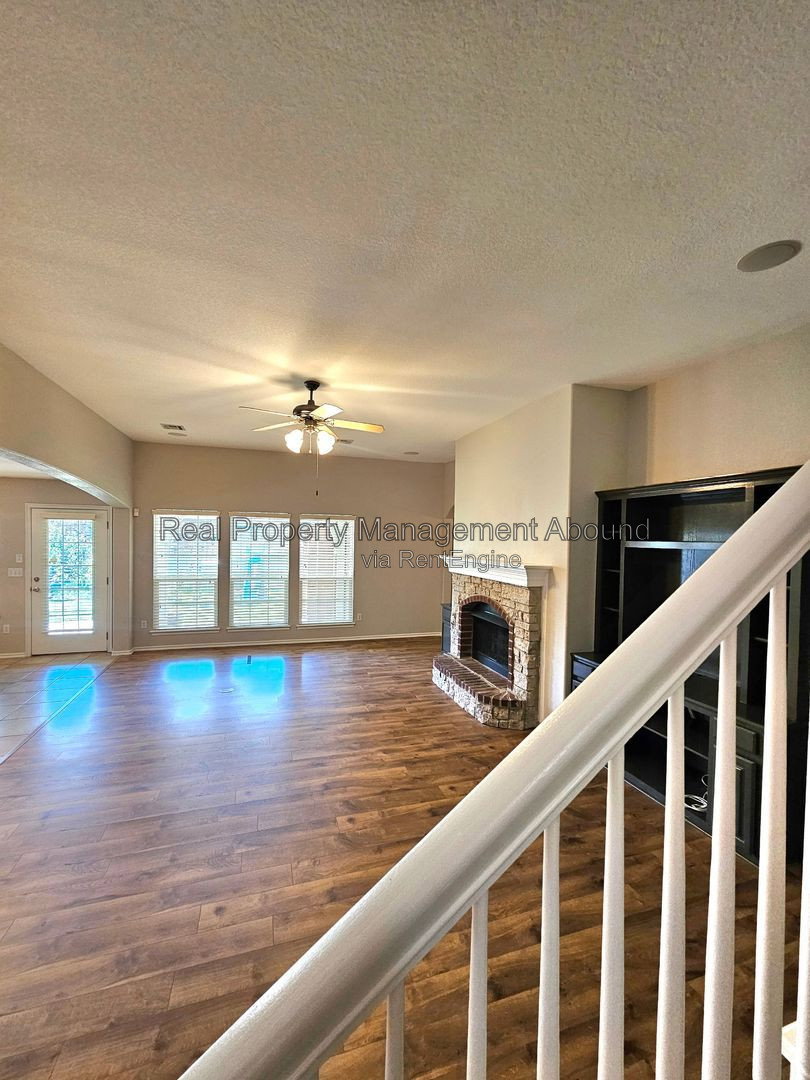 Gallery Image 34