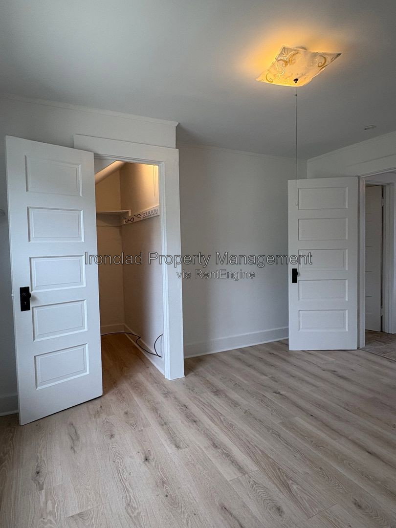 Gallery Image 14