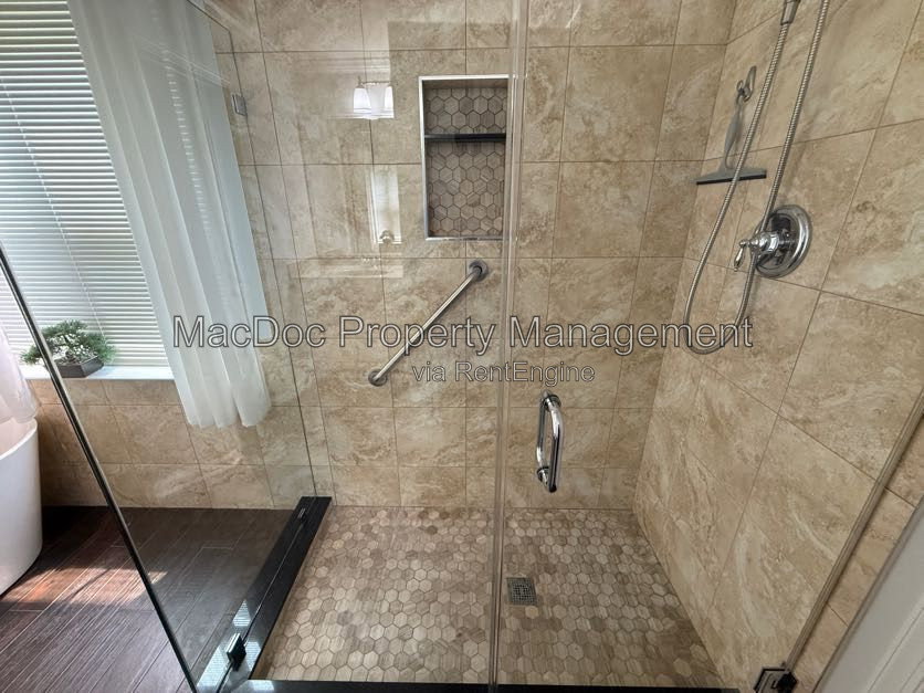 Gallery Image 53