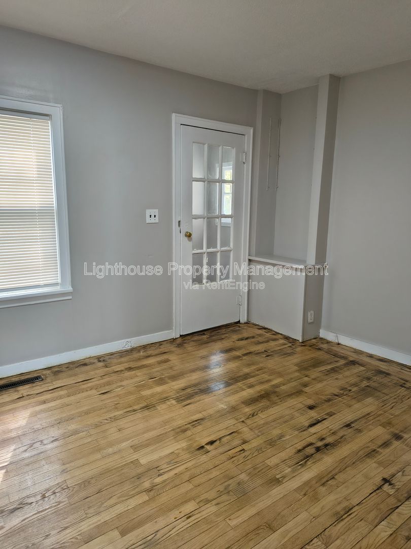 Gallery Image 19