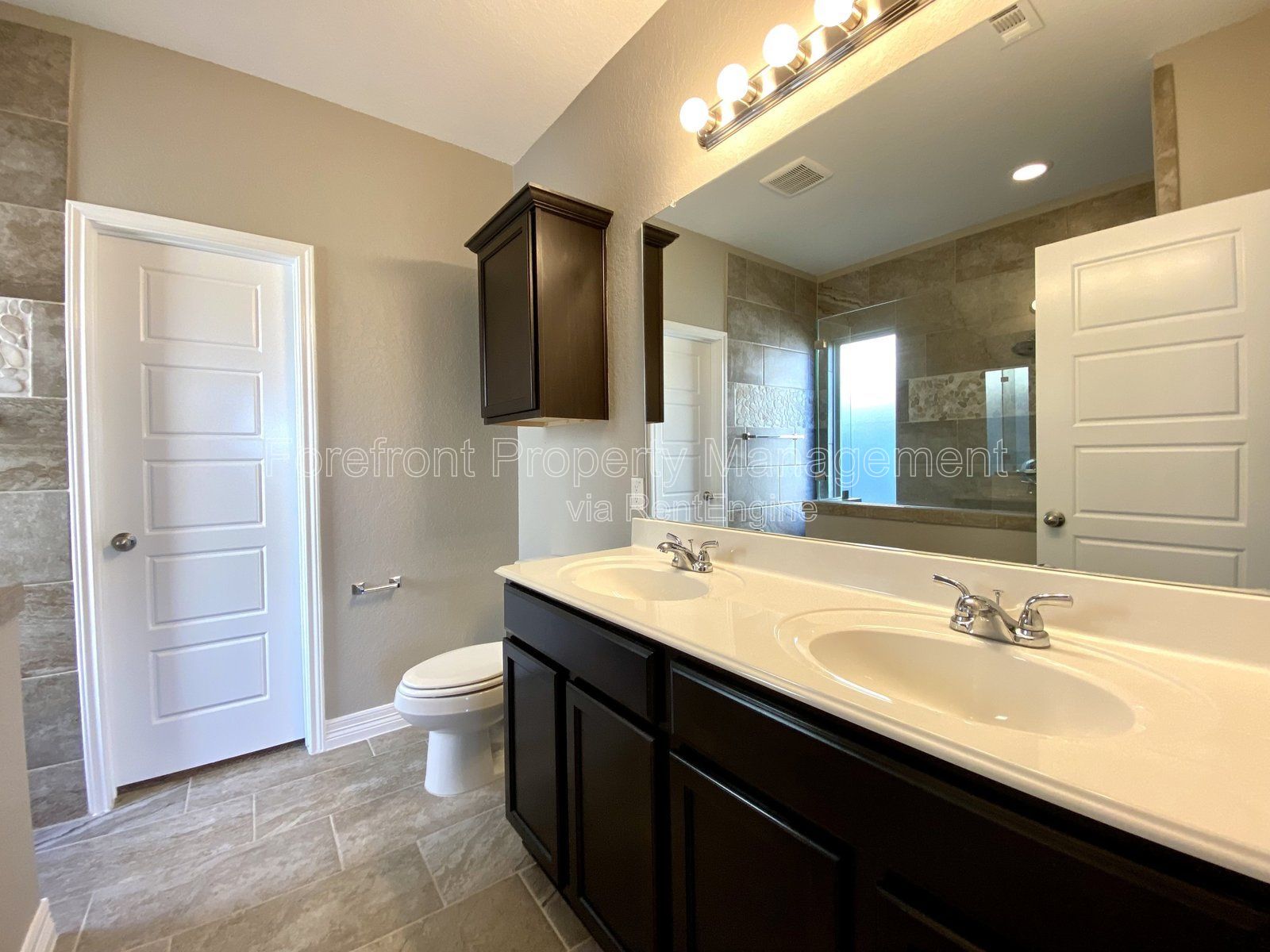 Gallery Image 44