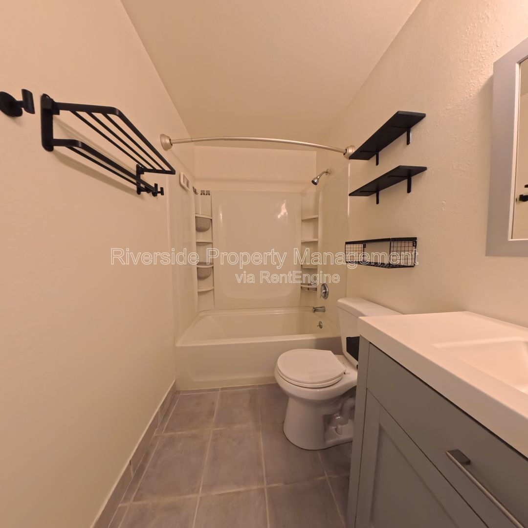 Gallery Image 14