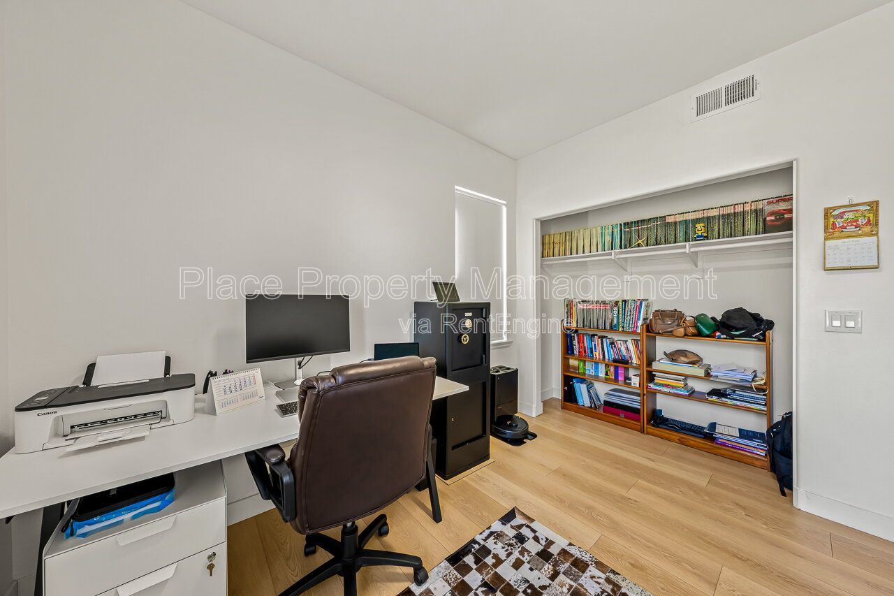 Gallery Image 19