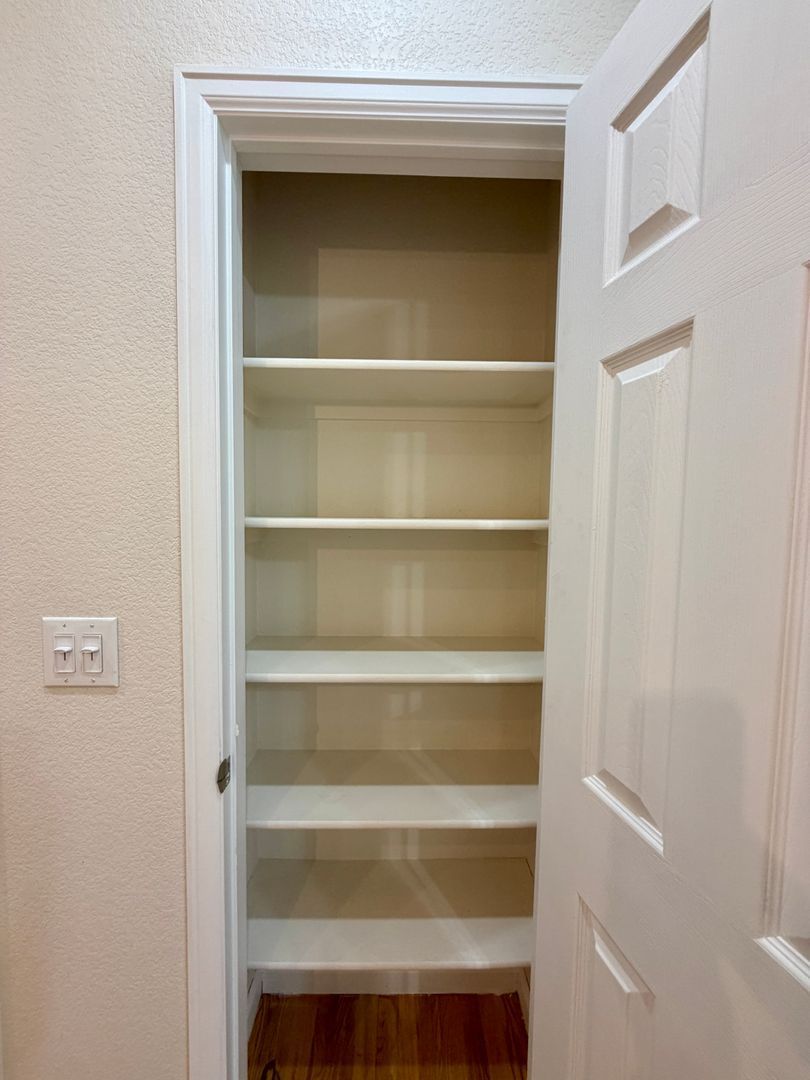 Gallery Image 16
