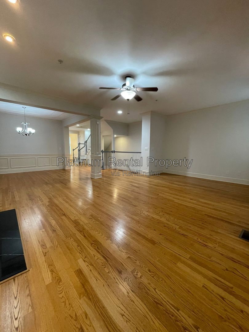 Gallery Image 25