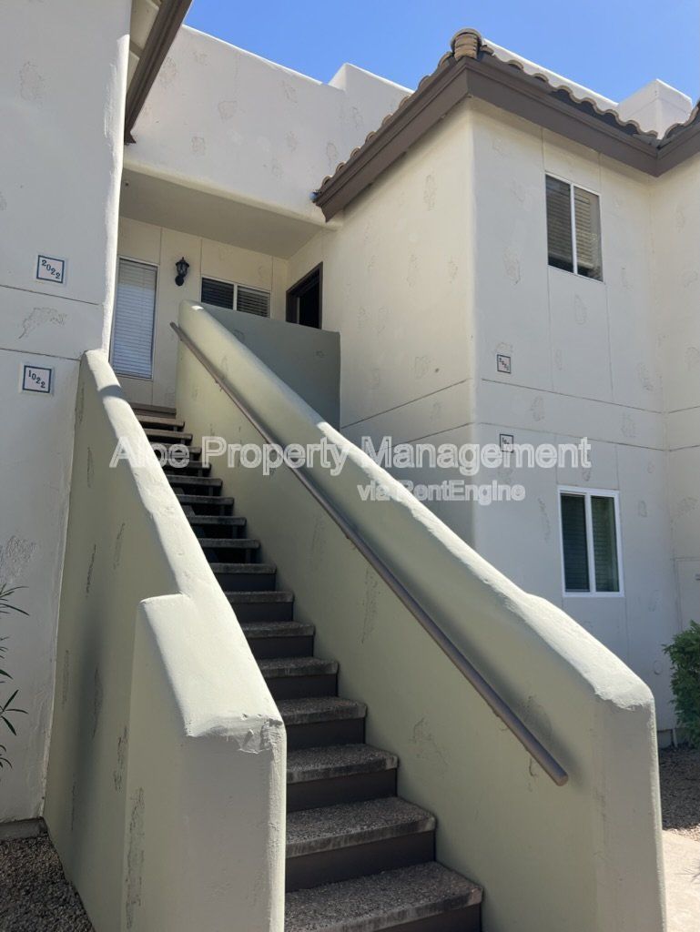 Gallery Image 0