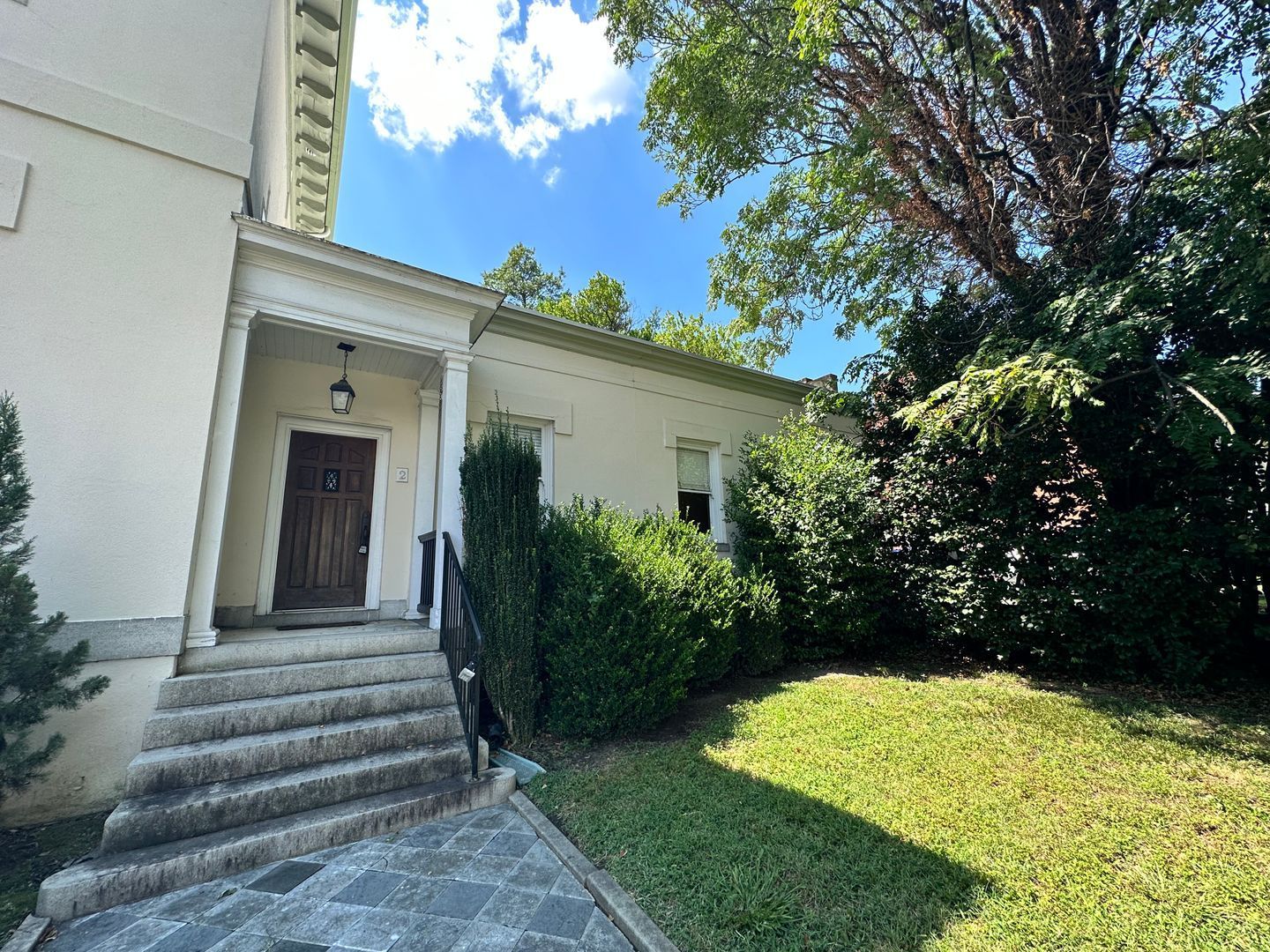 Gallery Image 0