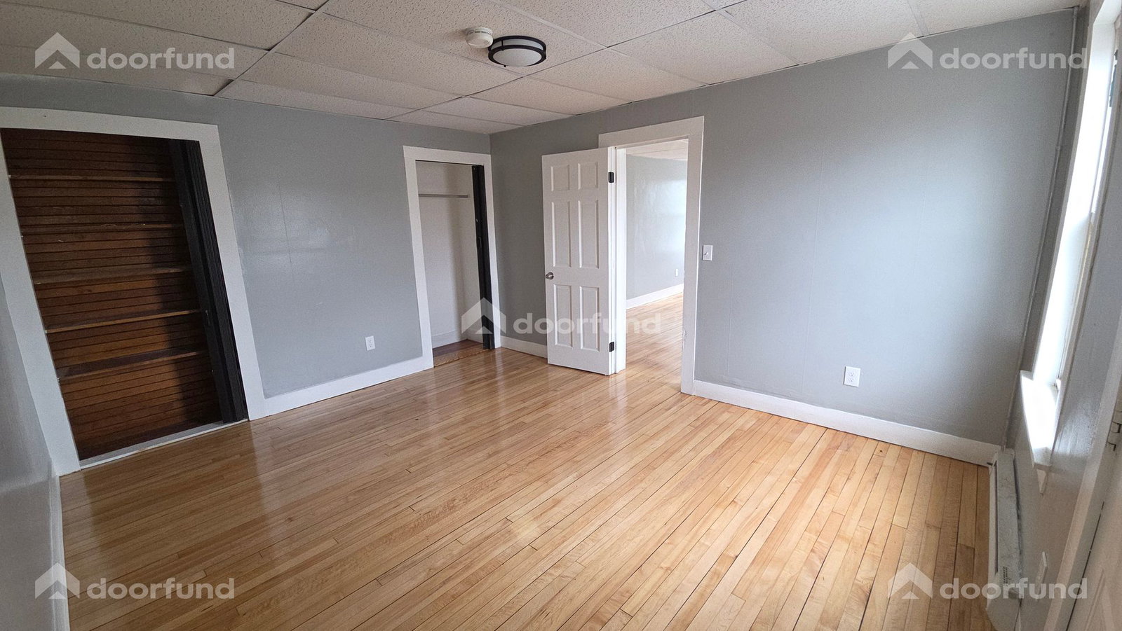 Gallery Image 0