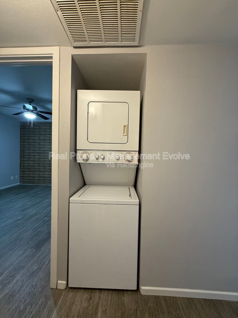 Gallery Image 15