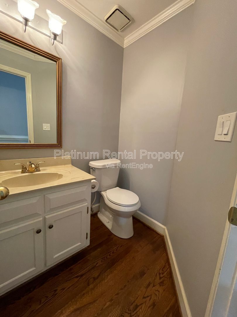 Gallery Image 18