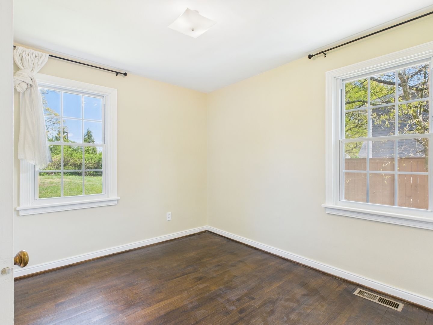 Gallery Image 19
