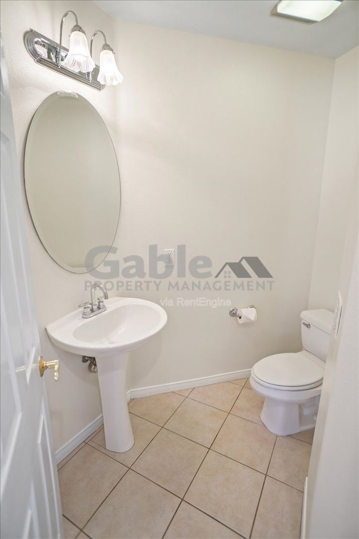Gallery Image 9