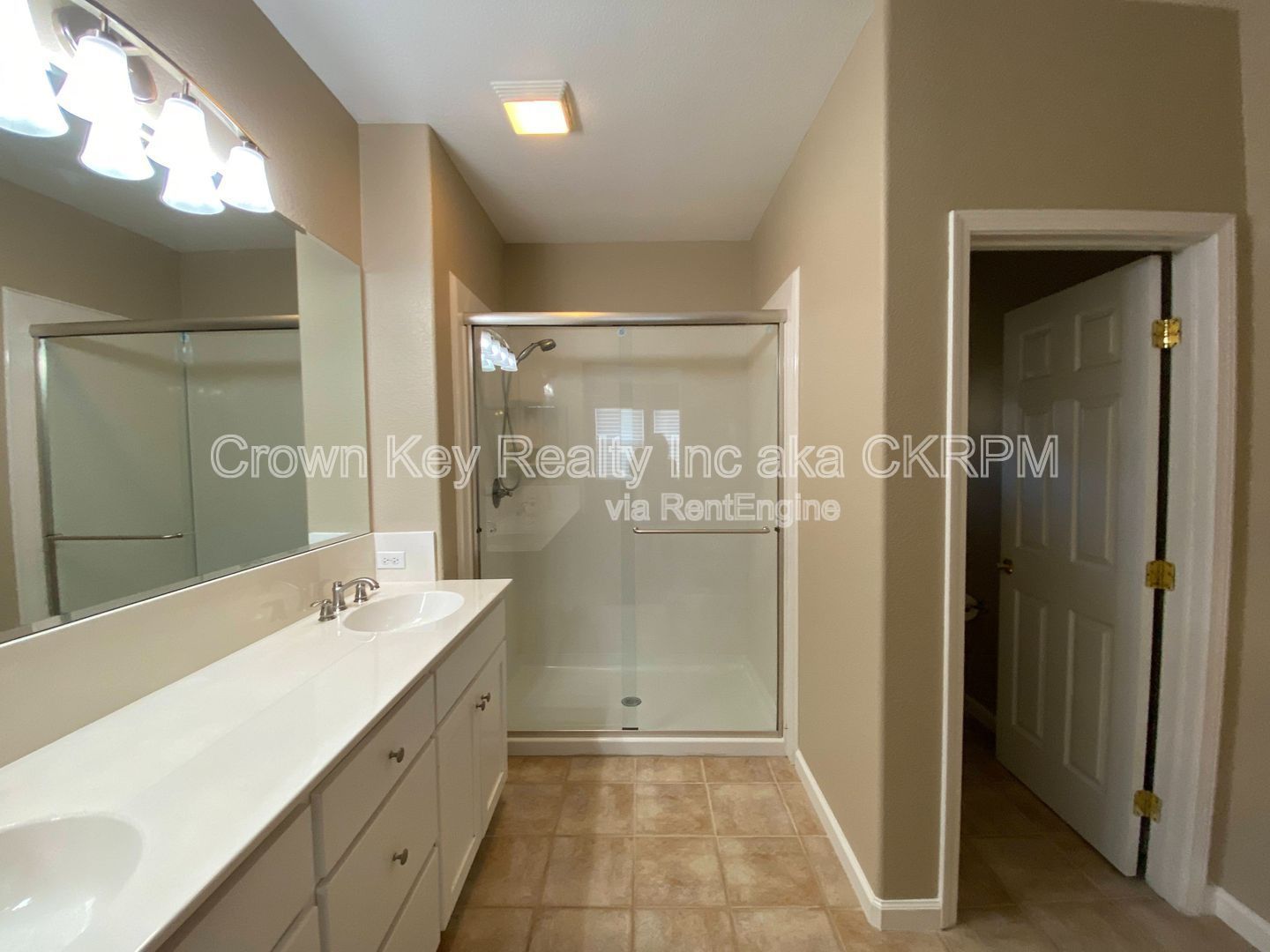 Gallery Image 16