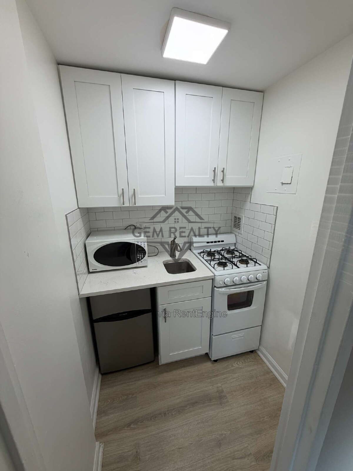 Gallery Image 17